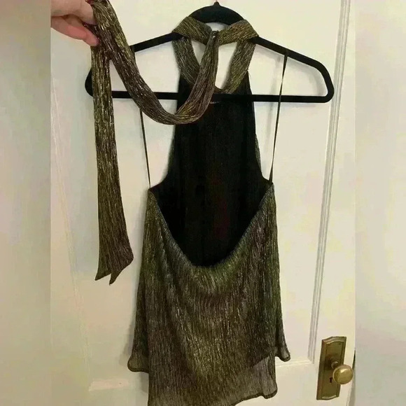 ASTR the Label Tina Metallic Halter Top - Picture 5 of 11